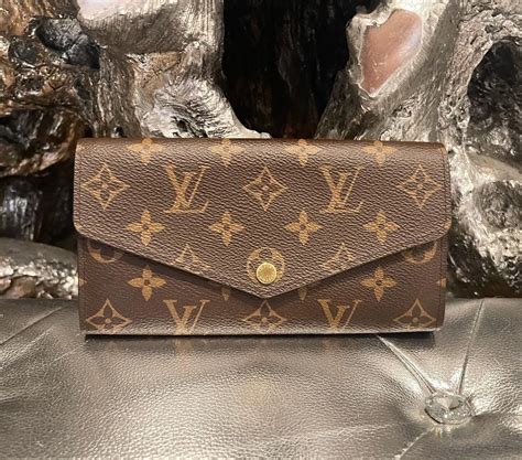 louis vuitton sarah wallet dupe|louis vuitton monogram canvas wallet.